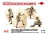 German Infantry in Gas Masks (1918) (4 figures)