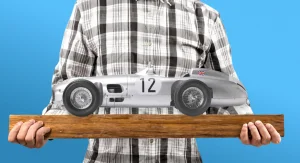 Mercedes-Benz W196 R Stirling Moss #12 1:8 Scale Metal Kit