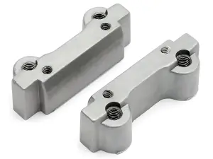 #HBC8117 - Engine Mount Set