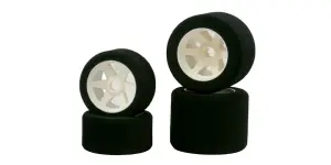 Kyosho 1:8 Racing Tyres Front 32 Shore (2)