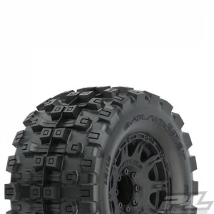 ProLine Badlands MX38 HP Belted 3.8 Tyres Mounted on Raid Black 8X32 Wheels - 17mm Hex