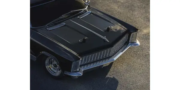 Kyosho Fazer MK2 (L) - Buick Riviera 1965 Regal Black — image 6 of 6