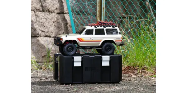 Kyosho KC10 Series Roof Rack Net and Accessories - Red — image 6 of 6