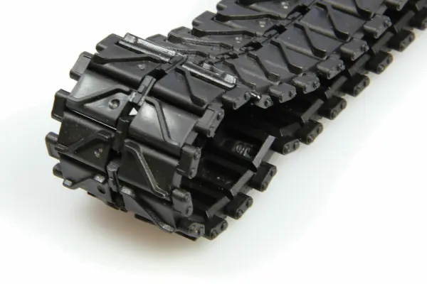 Heng Long Plastic Tracks (2) (3838/3818) &mdash; image 2 of 2