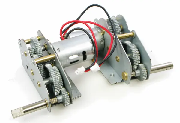 Heng Long Jagd Panther Metal Gearbox/ Motor Set (3869) — image 2 of 2