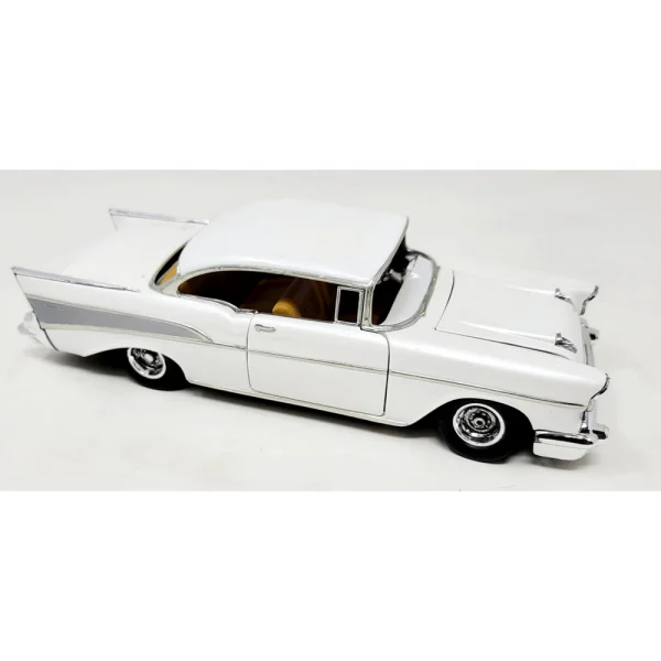 Atlantis Models 1:25 1957 Chevy Bel Air