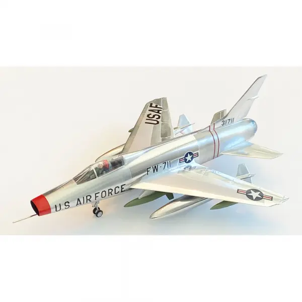 Atlantis Models F-100C Super Sabre — image 2 of 5
