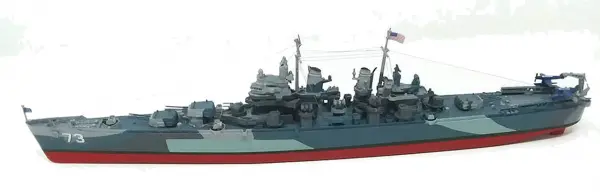 Atlantis Models 1:480 USS Pittsburgh CA-72 Heavy Cruiser — image 3 of 6