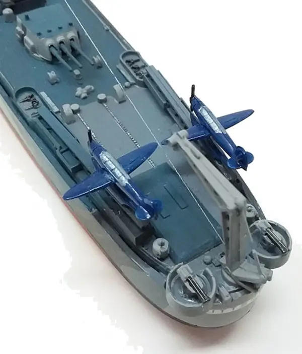 Atlantis Models 1:480 USS Pittsburgh CA-72 Heavy Cruiser — image 4 of 6