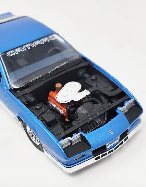 Atlantis Models 1:32 1982 Z/28 Chevy Camaro Route 32 — image 4 of 8