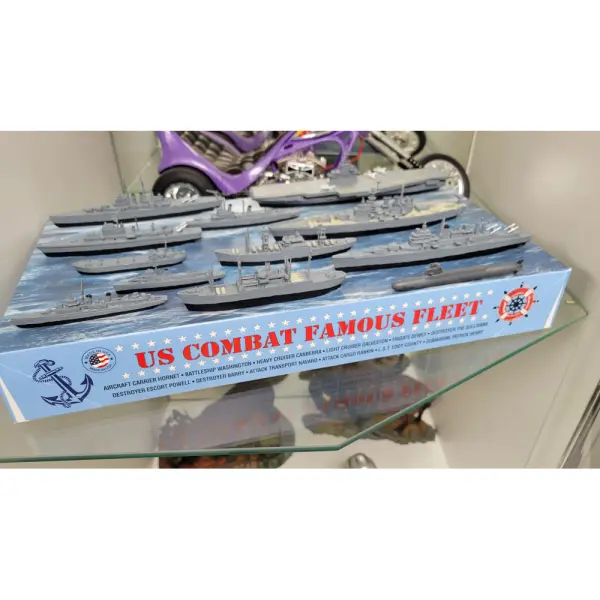 Atlantis Models 1:900 US Navy Task Force Set 12 Different Ships — image 3 of 3