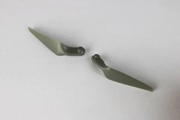 APC 7x6 Folding Propeller &mdash; image 3 of 3