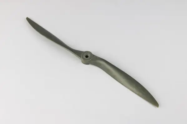 APC 16x13 Narrow Propeller &mdash; image 2 of 2