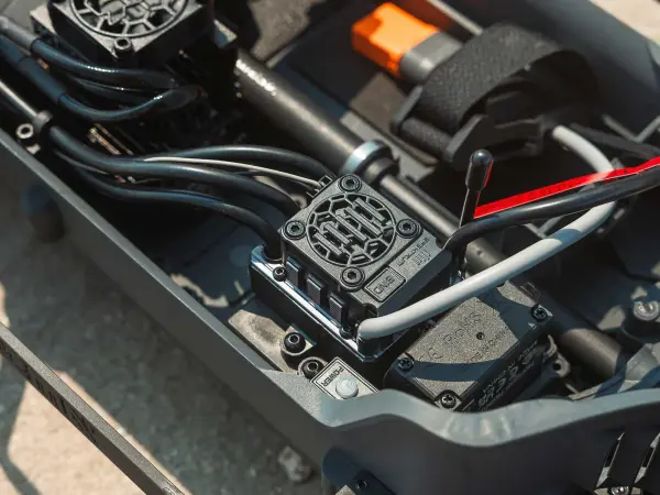 Arrma Senton 4X4 223S V4 — image 12 of 39