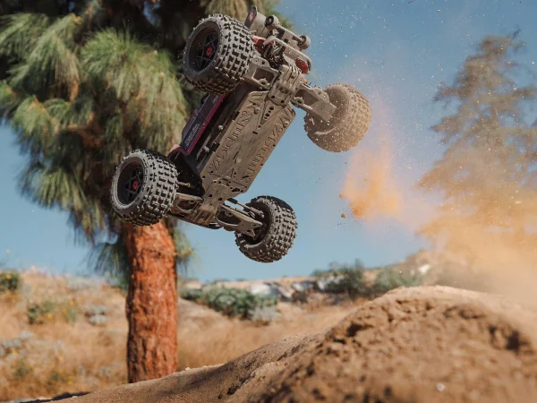 Arrma Outcast 4S V2 RTR
