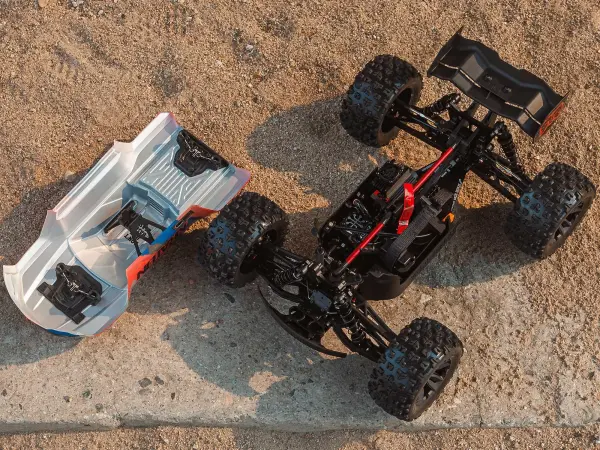 Arrma Kraton 6S V6 — image 14 of 42