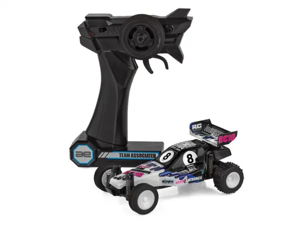 Associated RC28 Zoom Brian Kinwald RTR — image 4 of 15