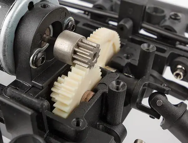 Team Associated MT12 RTR &mdash; image 8 of 20