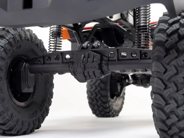 Axial SCX10 III Base Camp RTR — image 11 of 28