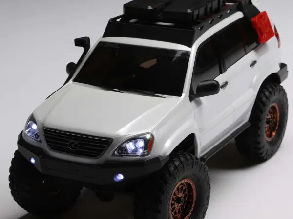 Axial SCX24 - Lexus GX 470 &mdash; image 37 of 47