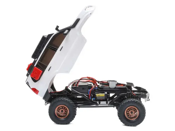 Axial SCX24 - Lexus GX 470 &mdash; image 33 of 47