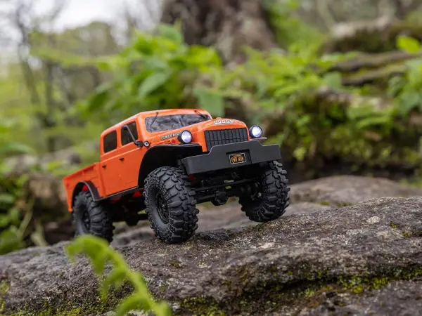 Axial SCX24 Dodge Power Wagon RTR — image 18 of 27