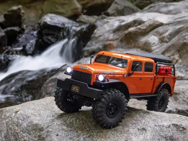 Axial SCX24 Dodge Power Wagon RTR — image 17 of 27
