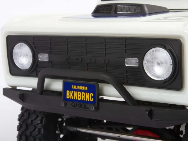 Axial SCX10 III Early Ford Bronco RTR — image 28 of 34