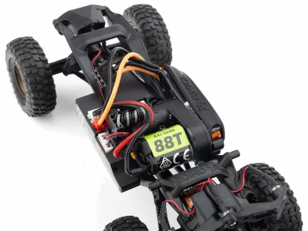Axial SCX30 Toyota Tacoma TRD Pro — image 16 of 20
