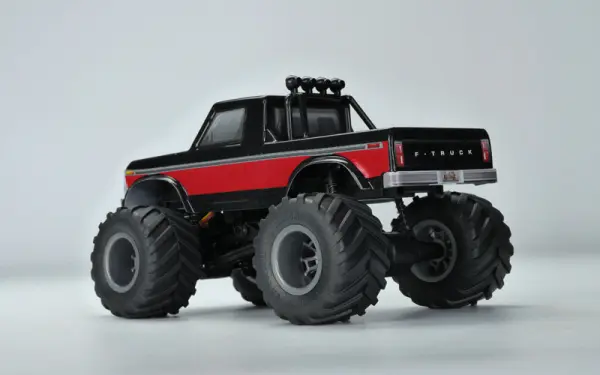 Carisma 87768 MSA-1MT F-Truck &mdash; image 2 of 6