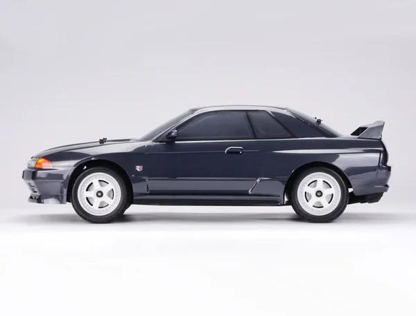 Carisma M48S Nissan Skyline GT-R (R32) 1:8 Brushless RTR