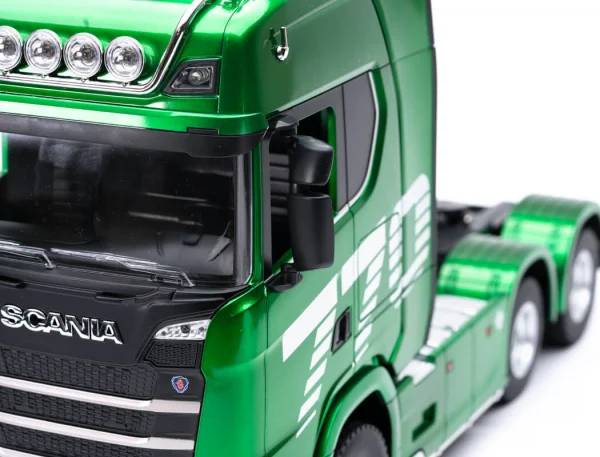 HuiNa Scania 770S RC Haulage Truck RTR - Green — image 11 of 11