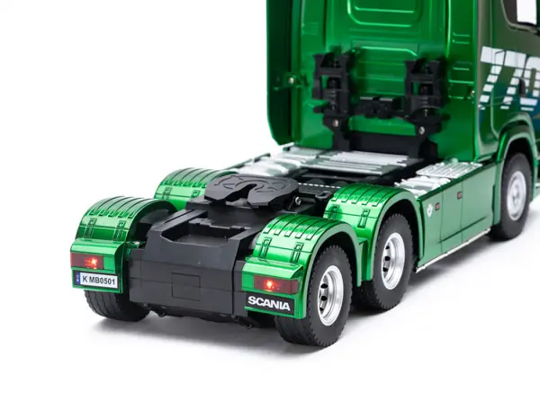 HuiNa Scania 770S RC Haulage Truck RTR - Green — image 5 of 19