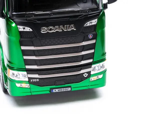 HuiNa Scania 770S RC Haulage Truck RTR - Green — image 8 of 19