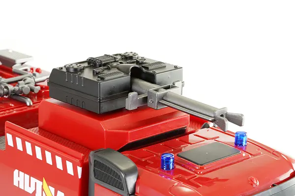HuiNa 1:14 Fire Truck With Hose &mdash; image 7 of 20