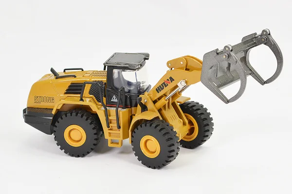 HuiNa 1/50 Diecast Fork Truck Loader Static Model — image 6 of 7