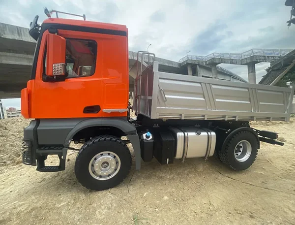 HuiNa K5701 1:14 Kabolite Dump Truck Alloy Screw Control Lift — image 6 of 9