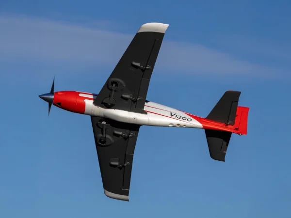 E Flite V1200 1.2m - BNF Basic AS3X
