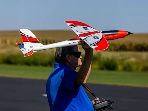 E Flite ElectroStreak 1.1m - BNF Basic AS3X