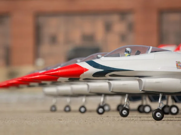 E Flite F-16 Thunderbirds 70mm EDF Jet AS3X SAFE - BNF Basic