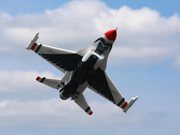 E Flite F-16 Thunderbirds 70mm EDF Jet AS3X SAFE - BNF Basic