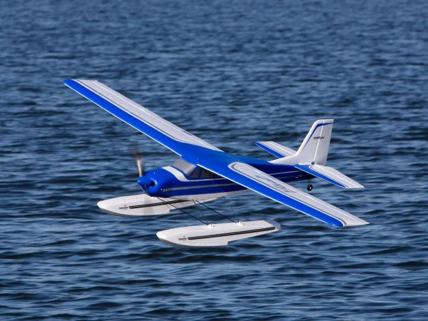 E Flite Valiant 1.3M - BNF Basic with SAFE And AS3X — image 4 of 19