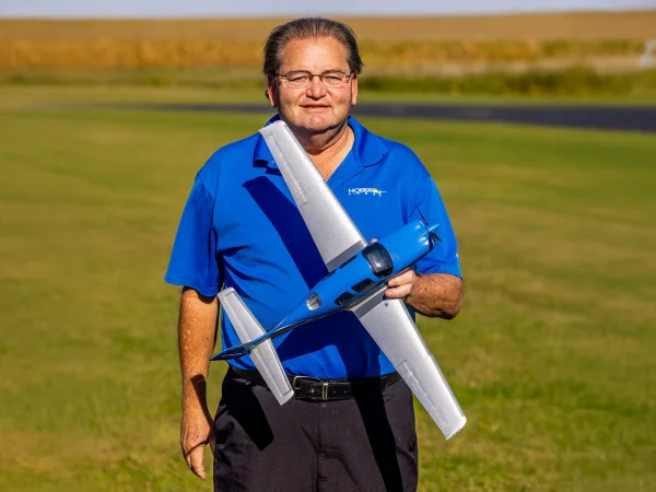 E Flite UMX Cirrus SR22T - BNF Basic AS3X