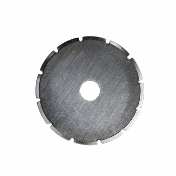 Excel 28mm Skip Rotary Blades (2) (Carded) — image 3 of 3