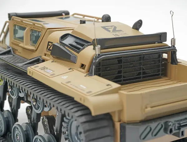 E-Zee RC 1:16 Ripsaw High Speed Drift Tank — image 12 of 25