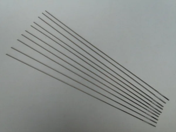 M2 Rod 300mm w/M2 Thread end (10)0)