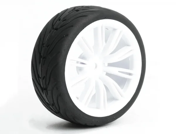 Fastrax 1:10 Street Treaded Tyres on 20 Spoke White Wheels (4)