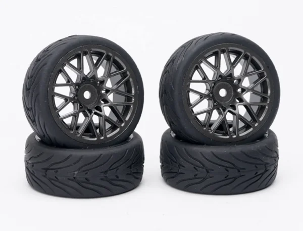 Fastrax 1:10 Street Treaded Tyres on Star Gun Metal Wheels (4)