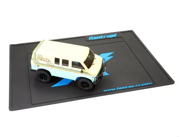 Fastrax HD Rubber Pit Mat - Black 62 x 42cm — image 8 of 8