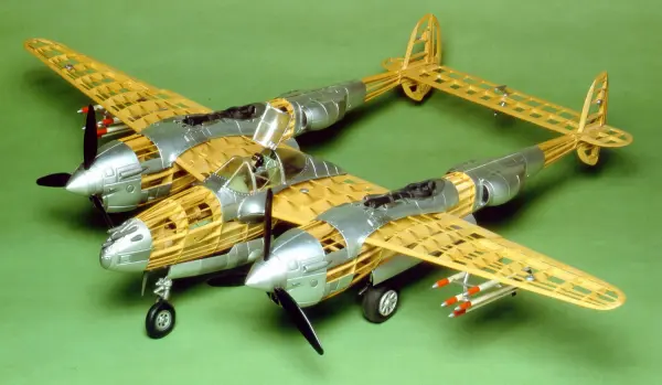 Guillow P-38 Lightning — image 3 of 3